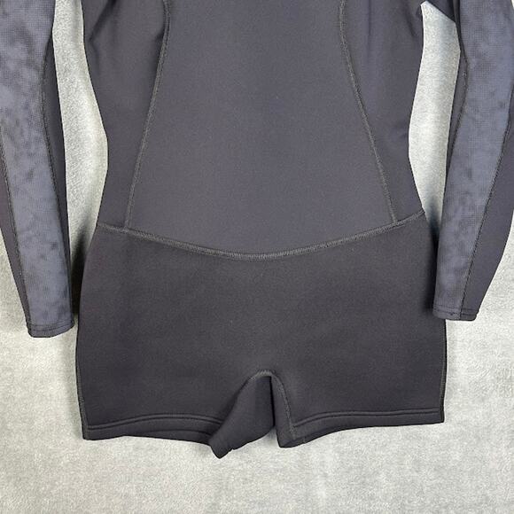 Xcel Wetsuit Womens 10 Black Axis Long Sleeve Back Zip Boy Short Spring 2MM Surf - Picture 3 of 15